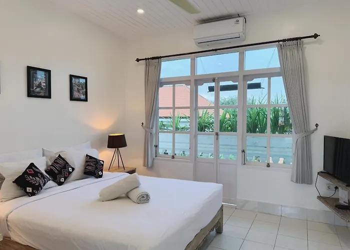 House Apartment's And Appartamento Legian